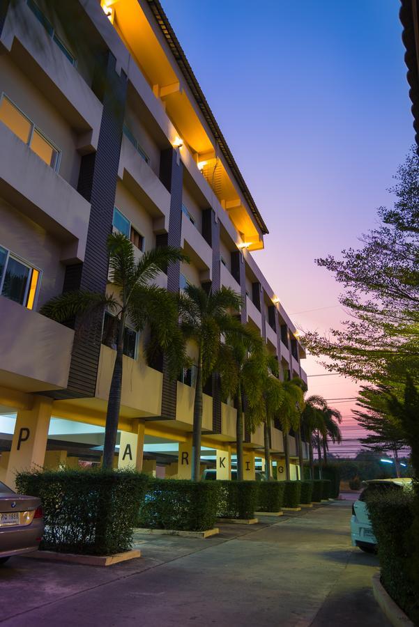 The Square Rayong Hotel Luaran gambar